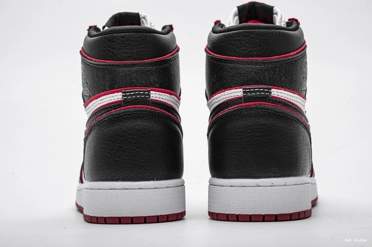 Jordan 555088-062 Retro 1  Bloodline High 0426